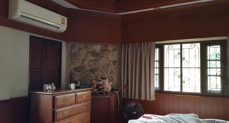 For sale 4 bedrooms house in Mueang Phuket, Phuket