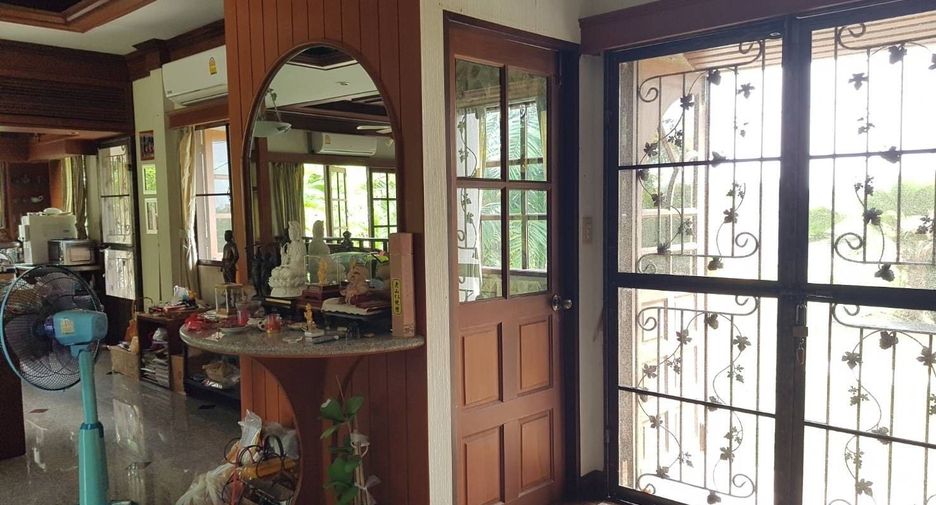 For sale 4 bedrooms house in Mueang Phuket, Phuket