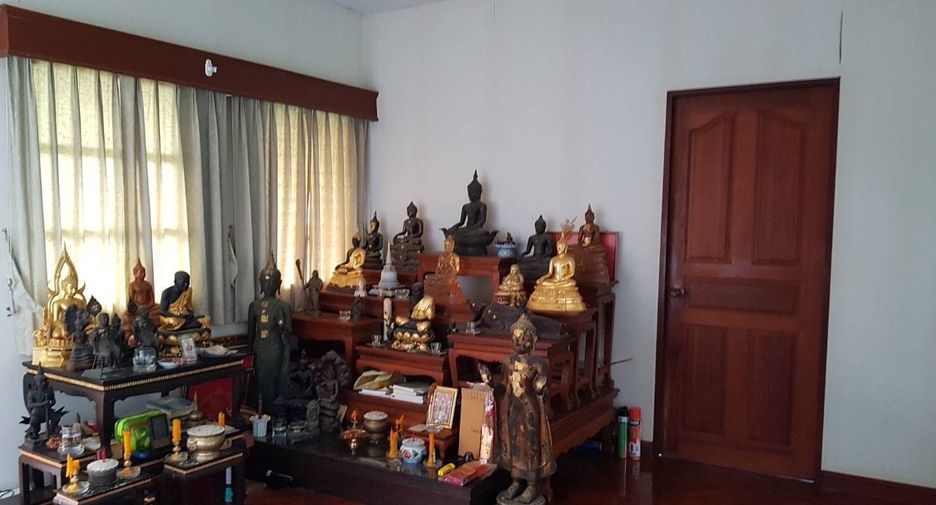 For sale 4 bedrooms house in Mueang Phuket, Phuket