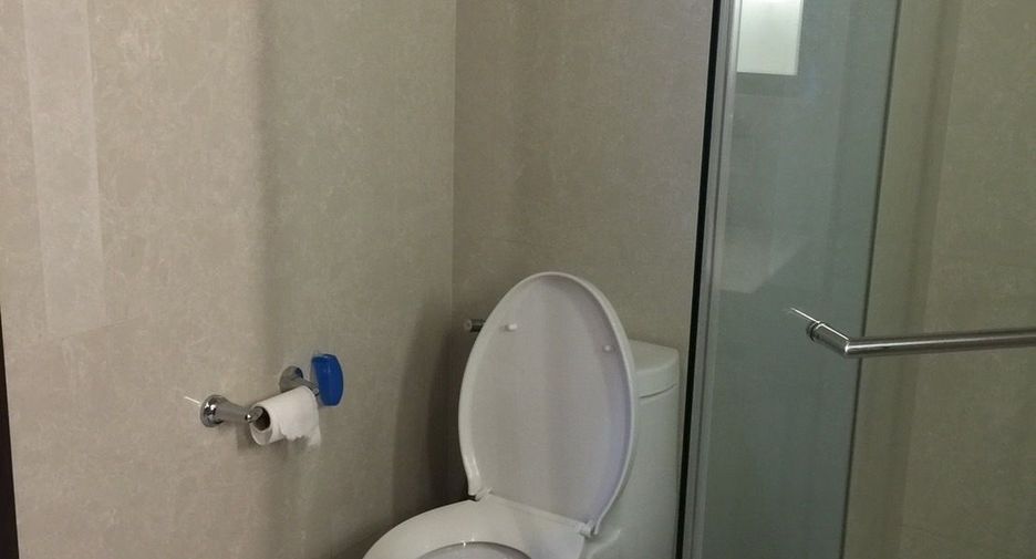 For sale 2 bedrooms condo in Watthana, Bangkok