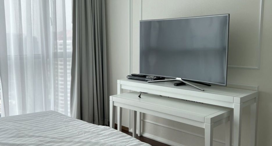 For sale 2 bedrooms condo in Watthana, Bangkok