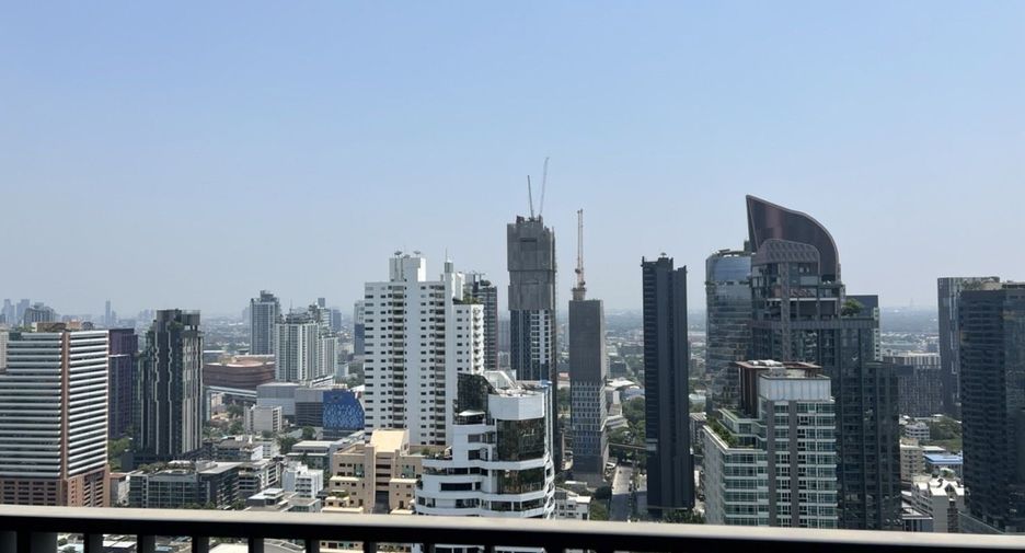 For sale 2 bedrooms condo in Watthana, Bangkok