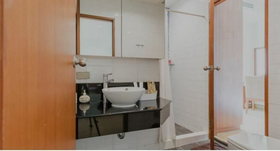 For rent 2 bedrooms apartment in Phaya Thai, Bangkok