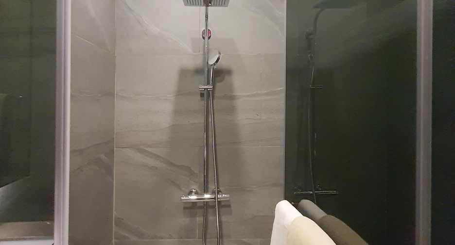 For rent 1 bed condo in Ratchathewi, Bangkok