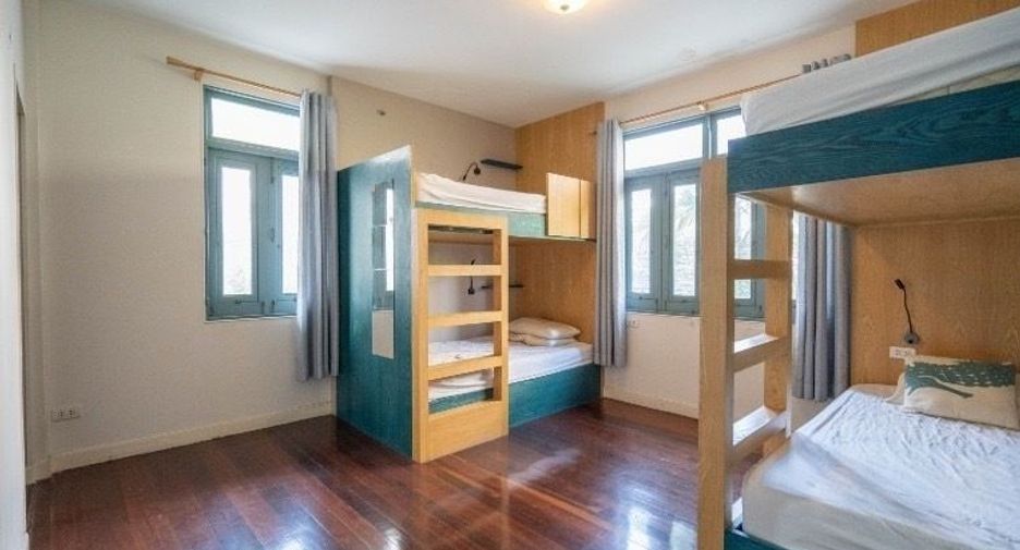 Casa en alquiler de 3 habitaciones en Khlong Toei, Bangkok