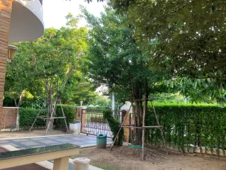 出售 3 卧室 独立屋 在 Taling Chan, 曼谷