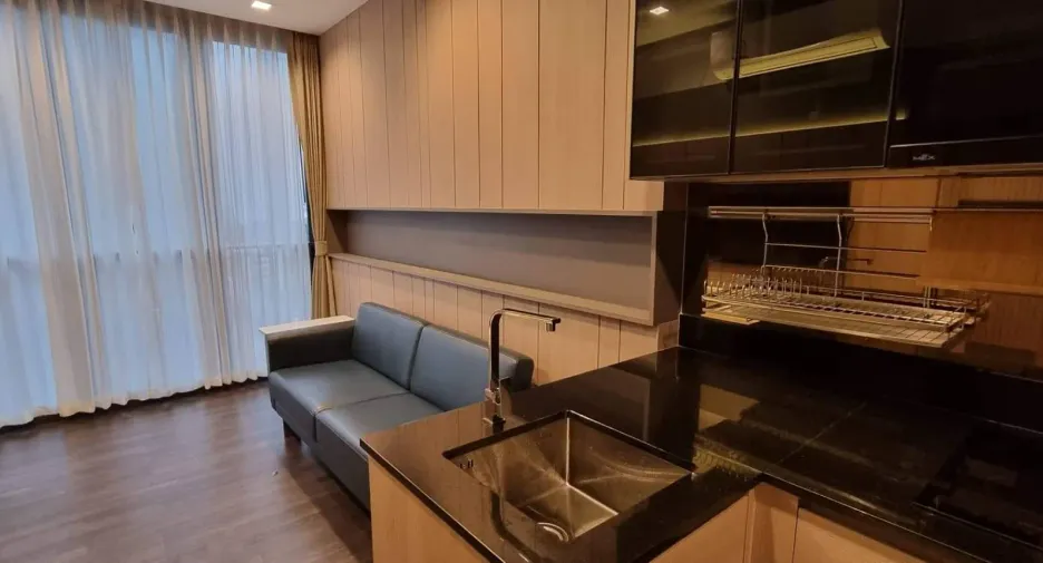 For rent 1 bed condo in Huai Khwang, Bangkok