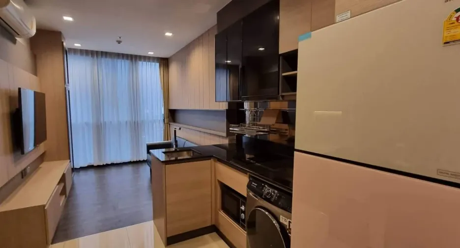 For rent 1 bed condo in Huai Khwang, Bangkok