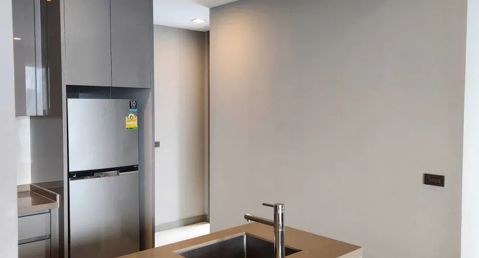 For sale and for rent 2 bedrooms condo in Bang Rak, Bangkok
