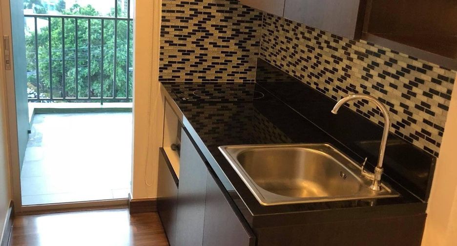 For sale 2 bedrooms condo in Khan Na Yao, Bangkok