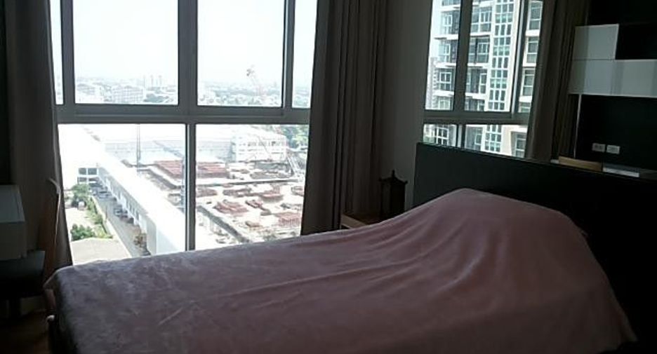 For rent 2 bedrooms condo in Bang Na, Bangkok