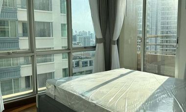 For rent 3 bedrooms condo in Pathum Wan, Bangkok