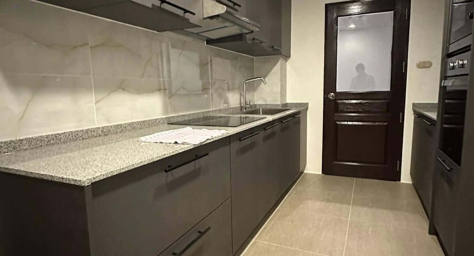 For rent 3 ベッドルーム condo in Pathum Wan, Bangkok
