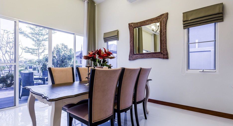 For sale 3 bedrooms villa in Thalang, Phuket