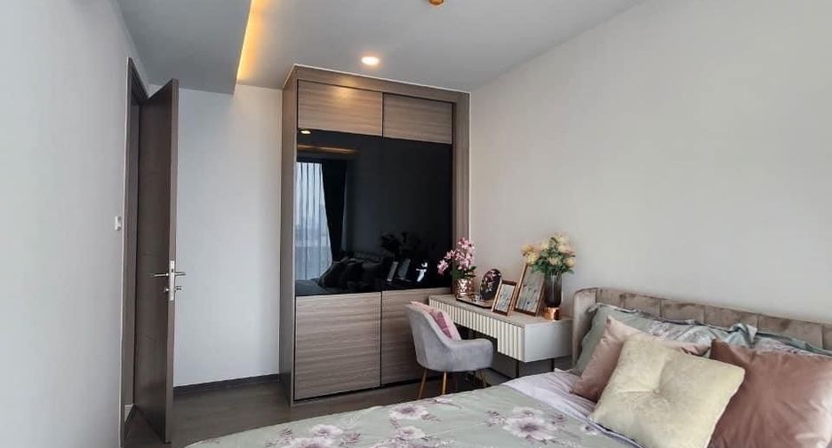 For rent 2 bedrooms condo in Phra Khanong, Bangkok