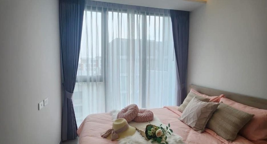 For rent 2 bedrooms condo in Phra Khanong, Bangkok