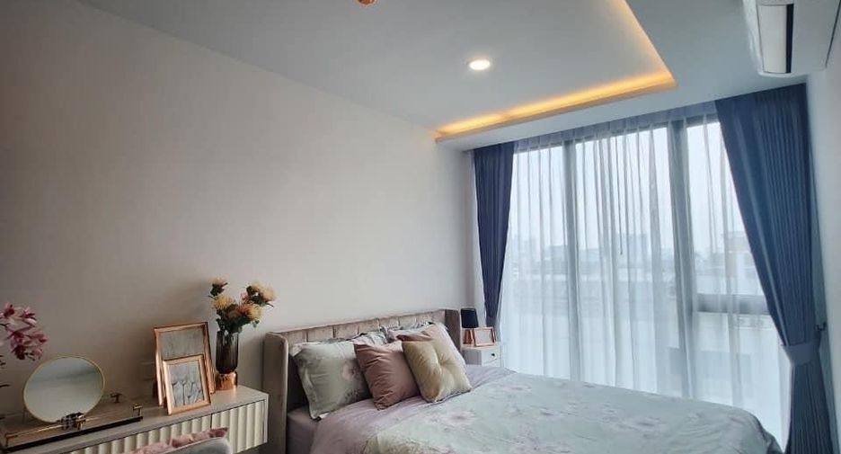For rent 2 bedrooms condo in Phra Khanong, Bangkok
