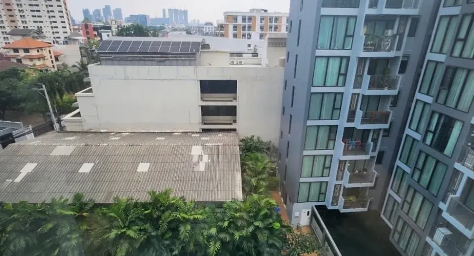For rent 2 bedrooms condo in Phra Khanong, Bangkok