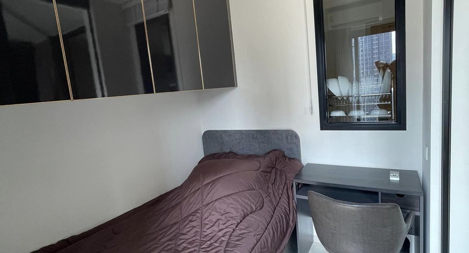 Condo en alquiler de 2 habitaciones en Huai Khwang, Bangkok