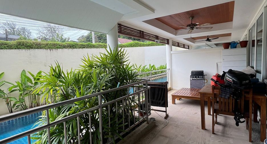 For sale 2 bedrooms condo in Mueang Phuket, Phuket