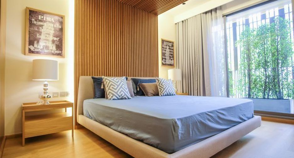 For rent 2 bedrooms condo in Yan Nawa, Bangkok