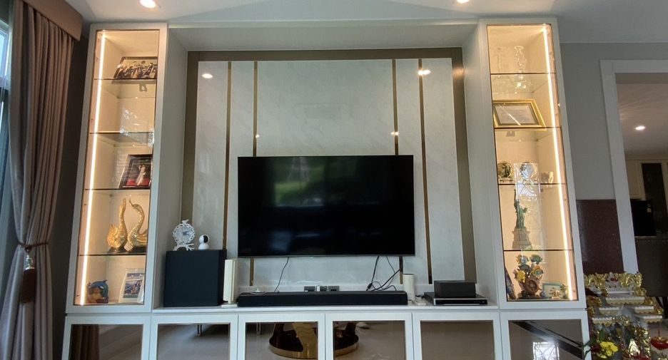Casa en venta de 4 habitaciones en Bang Phli, Samut Prakan