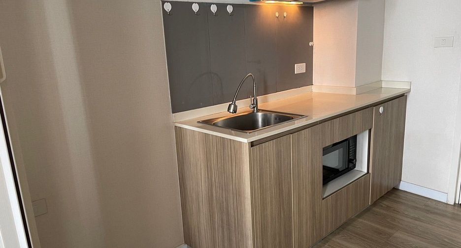 For sale and for rent 1 bed condo in Khan Na Yao, Bangkok
