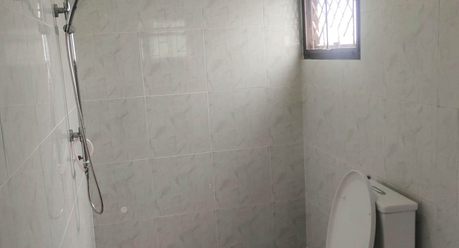 For sale and for rent 6 bedrooms house in Khlong Sam Wa, Bangkok