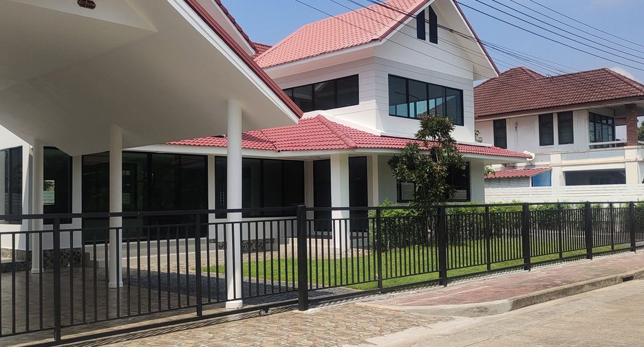 For sale and for rent 6 bedrooms house in Khlong Sam Wa, Bangkok