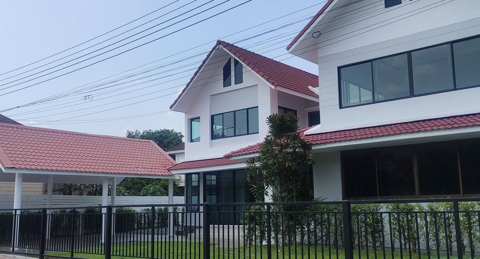 For sale and for rent 6 bedrooms house in Khlong Sam Wa, Bangkok