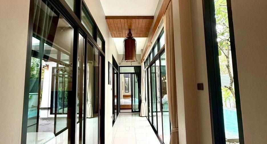 For rent 3 bedrooms villa in Mueang Phuket, Phuket