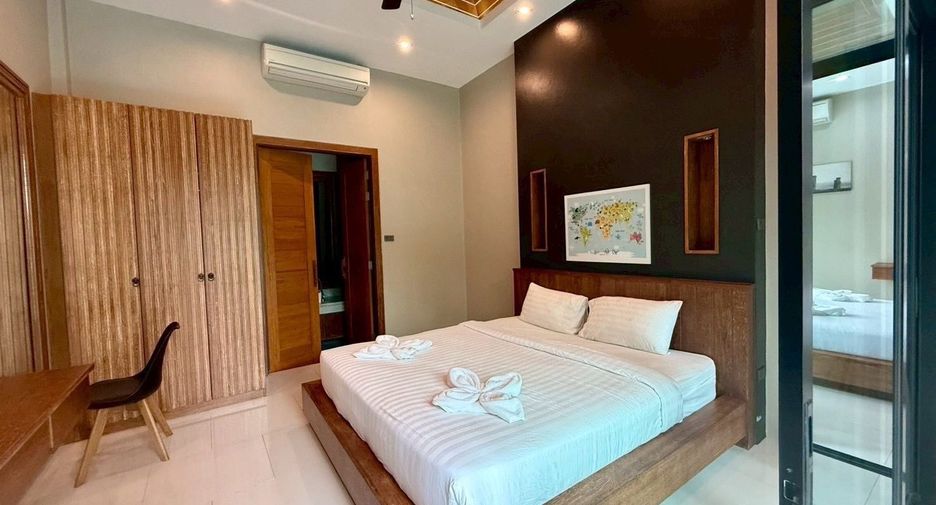 For rent 3 bedrooms villa in Mueang Phuket, Phuket