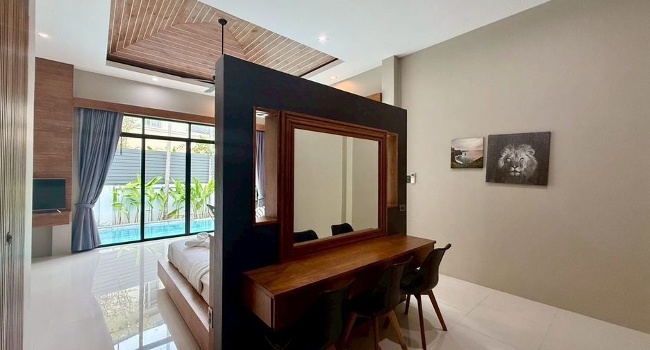 For rent 3 bedrooms villa in Mueang Phuket, Phuket