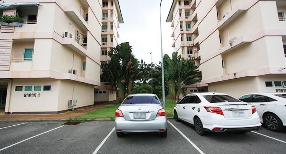 For rent 3 bedrooms condo in Mueang Phuket, Phuket