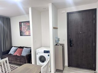 For rent 2 bedrooms condo in Huai Khwang, Bangkok