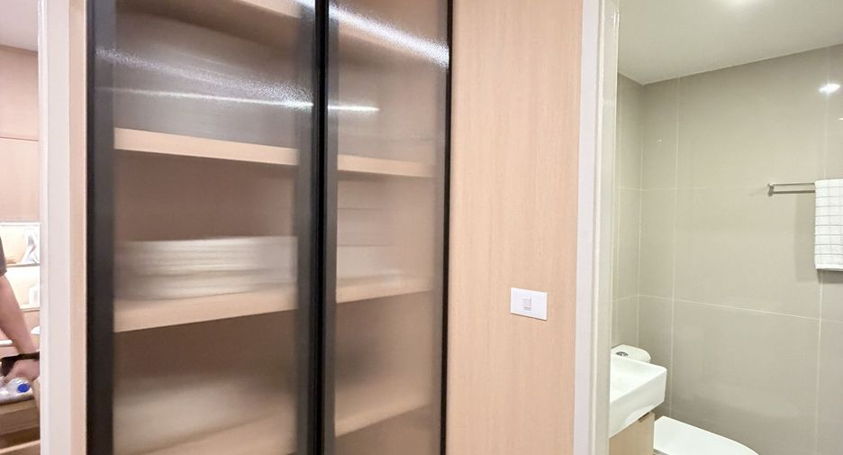 For sale 1 bed condo in Phra Khanong, Bangkok