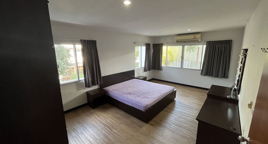 À louer 1 chambre appartement à Yan Nawa, Bangkok