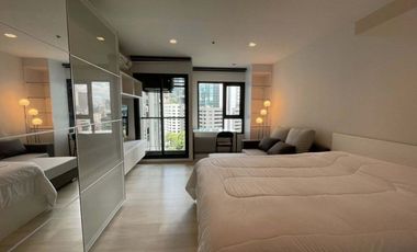 For rent studio condo in Pathum Wan, Bangkok