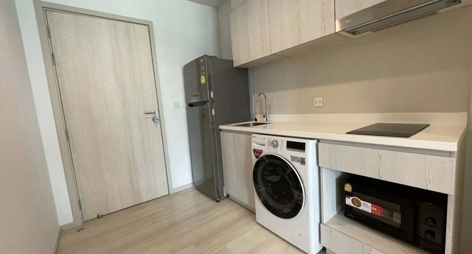 For rent studio condo in Pathum Wan, Bangkok