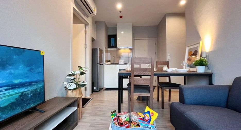 For rent 2 bedrooms condo in Bang Kapi, Bangkok