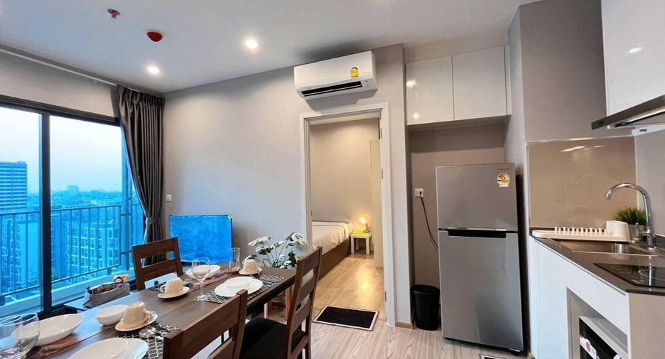 For rent 2 bedrooms condo in Bang Kapi, Bangkok