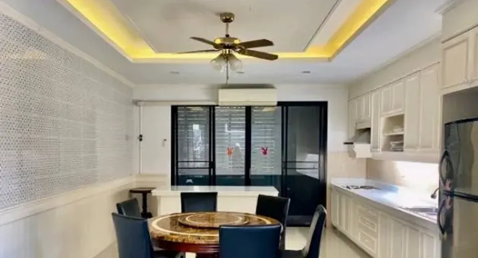 For sale 4 bedrooms house in Kathu, Phuket