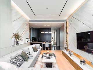 For rent 2 bedrooms condo in Pathum Wan, Bangkok