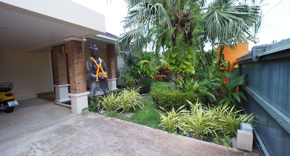 For sale and for rent 4 bedrooms villa in Mueang Phuket, Phuket