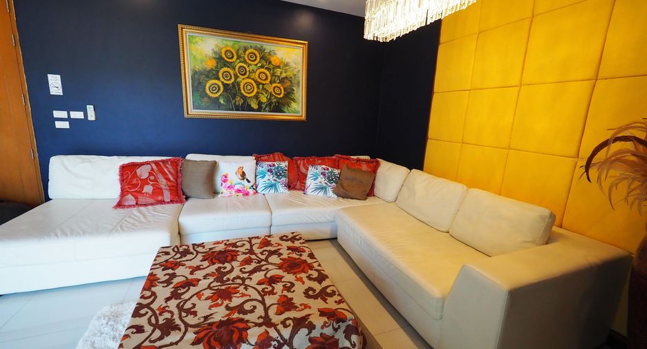 For sale and for rent 4 bedrooms villa in Mueang Phuket, Phuket
