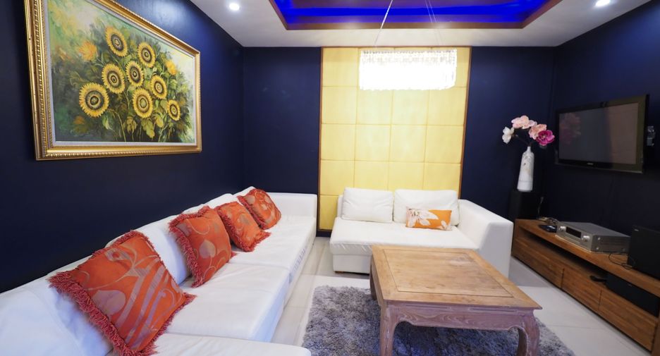 For sale and for rent 4 bedrooms villa in Mueang Phuket, Phuket