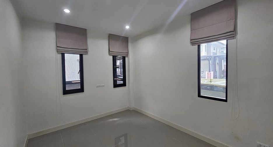 For rent 4 bedrooms house in Prawet, Bangkok