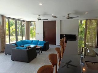 For sale and for rent 5 bedrooms villa in Thalang, Phuket