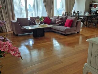 For sale 4 bedrooms condo in Bang Rak, Bangkok