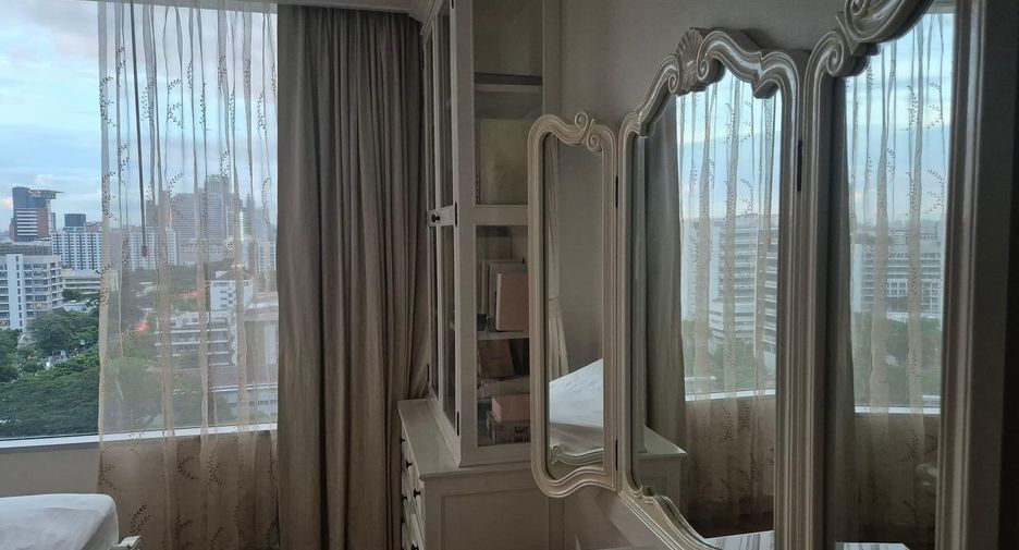 For sale 4 bedrooms condo in Bang Rak, Bangkok